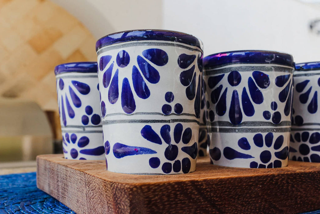 Set of 6 Tequileros "Talavera" with wooden base 2 oz - CEMCUI